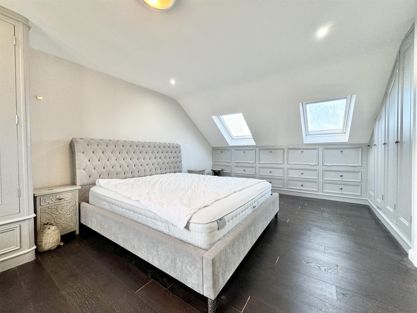 Downhills Avenue, London